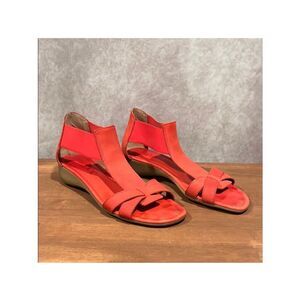 The Flexx Band Together comfort walking sandal t-strap red size 10